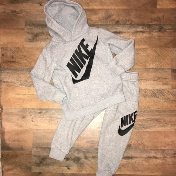 Toddler boy sweatsuit 3t Clearance